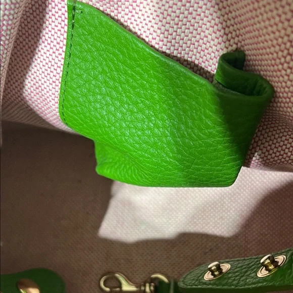 Dooney & Bourke Vibrant Green Shoulder Bag - Picture 11 of 13